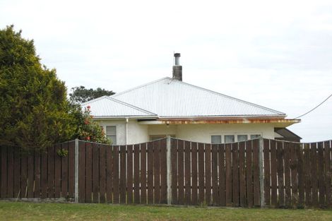 Photo of property in 168 Seaview Road, Westown, New Plymouth, 4310