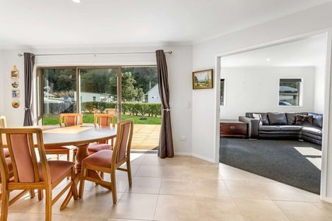 Photo of property in 17 Alf Simpson Drive, Whitianga, 3510