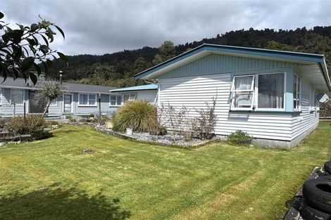 Photo of property in 59 Main Road, Harihari, 7884