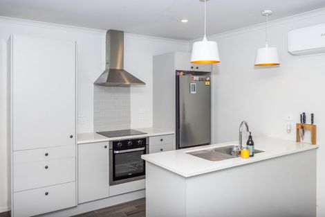 Photo of property in 2/16 Rothwell Street, Dinsdale, Hamilton, 3204