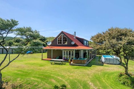 Photo of property in 708 Wilson Road, South Head, Helensville, 0874