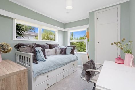 Photo of property in 72 Verbena Road, Birkdale, Auckland, 0626