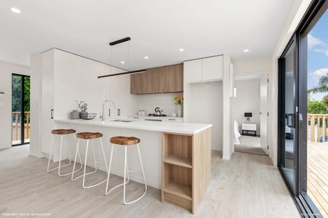 Photo of property in 107 Hamilton Drive, Waiuku, 2123