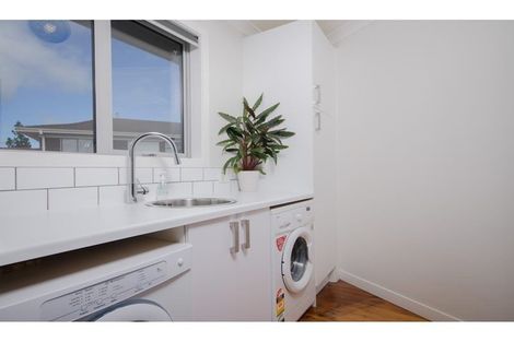 Photo of property in 431 Don Buck Road, Massey, Auckland, 0614