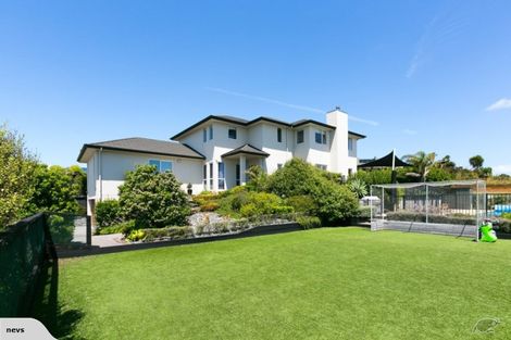 Photo of property in 17 Links Drive, Waiwhakaiho, New Plymouth, 4312