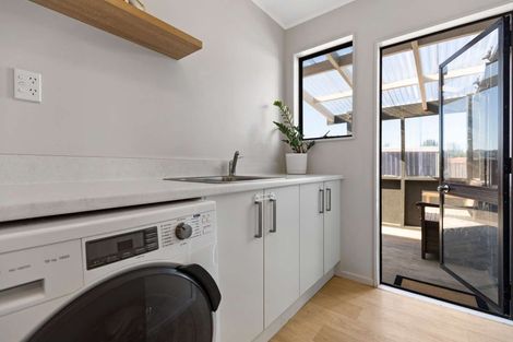 Photo of property in 15 Kanuka Place, Edgecumbe, 3120