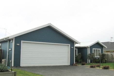 Photo of property in 55 Regent Drive, Paraparaumu Beach, Paraparaumu, 5032