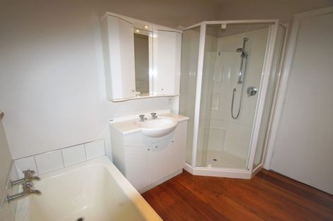 Photo of property in 20 Sevenoaks Drive, Bryndwr, Christchurch, 8053