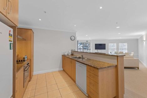 Photo of property in 1 Queen Street, New Plymouth, 4310