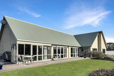 Photo of property in 12 Grove Avenue, Weston, Oamaru, 9401