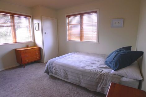 Photo of property in 1/50 Sylvan Avenue, Northcote, Auckland, 0627