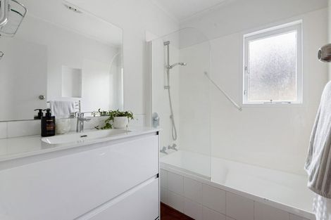 Photo of property in 45a Watea Road, Torbay, Auckland, 0630