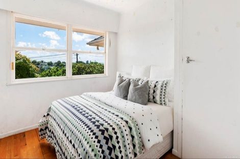 Photo of property in 15 Sealy Road, Torbay, Auckland, 0630