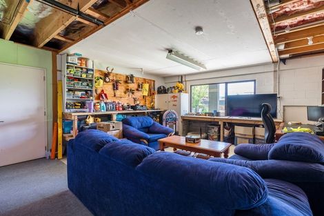 Photo of property in 6 Exeter Street, Waimate, 7924