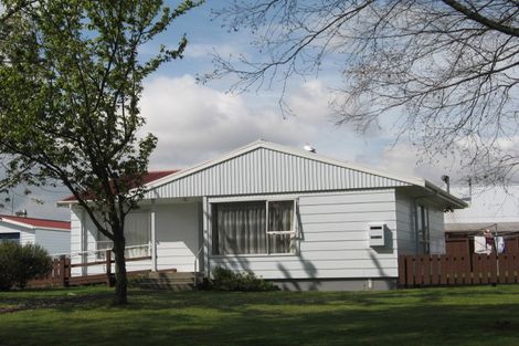 Photo of property in 31 Matthew Place, Kawaha Point, Rotorua, 3010