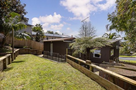 Photo of property in 29 Elliston Crescent, Stanmore Bay, Whangaparaoa, 0932