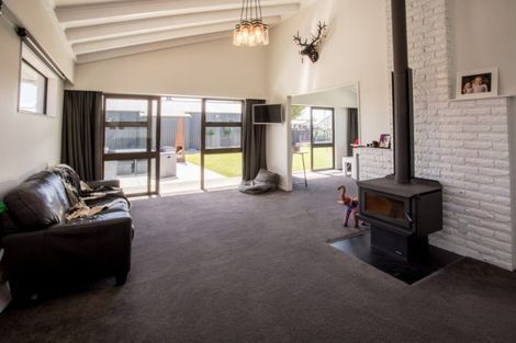 Photo of property in 32 Durham Street, Winton, 9720