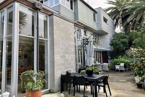 Photo of property in 25a Stanley Point Road, Stanley Point, Auckland, 0624