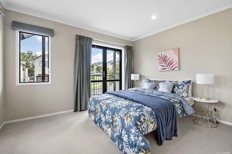 Photo of property in 13 Sonoma Crescent, Oteha, Auckland, 0632