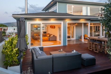 Photo of property in 30 Newry Road, Raumati Beach, Paraparaumu, 5032