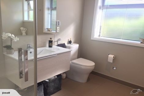 Photo of property in 34 Rosedale Place, Avonhead, Christchurch, 8042