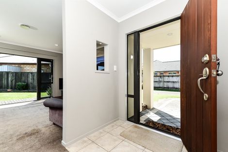 Photo of property in 7 Roderick Place, Rototuna, Hamilton, 3210