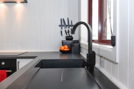 Photo of property in 2 Second Avenue, Glenbrook, Waiuku, 2681