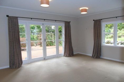 Photo of property in 72a Heretaunga Square, Silverstream, Upper Hutt, 5019