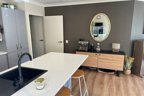 Photo of property in 31 Forest Road, Pinehaven, Upper Hutt, 5019