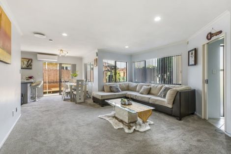 Photo of property in 42 Milson Drive, Papakura, 2110