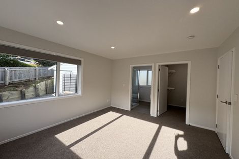 Photo of property in 1/5 Tawa Terrace, Tawa, Wellington, 5028