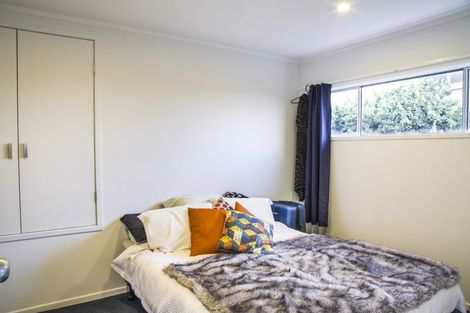 Photo of property in 76 Manuka Road, Glenfield, Auckland, 0629