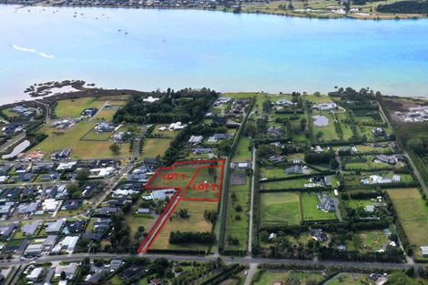 Photo of property in 240 Point Wells Road, Point Wells, 0986