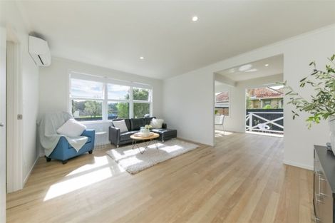 Photo of property in 54 Riverhead Road, Kumeu, 0810
