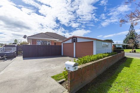 Photo of property in 17 Harris Street, Greenmeadows, Napier, 4112