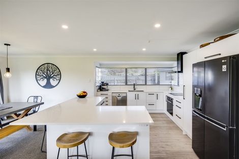 Photo of property in 14 Lamason Street, Greenmeadows, Napier, 4112