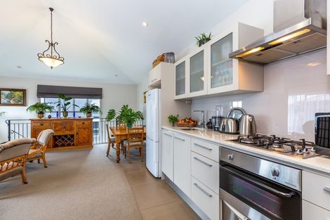 Photo of property in 33 Chateau Crescent, Rangatira Park, Taupo, 3330