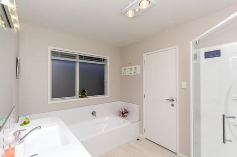 Photo of property in 8 Sampson Avenue, Waiwhakaiho, New Plymouth, 4312