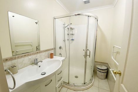 Photo of property in 12 Pistachio Place, Goodwood Heights, Auckland, 2105