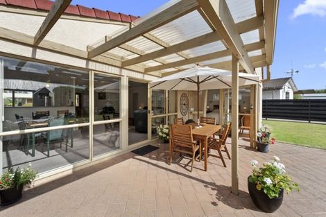 Photo of property in 6 Cromwell Drive, Fitzroy, Hamilton, 3206