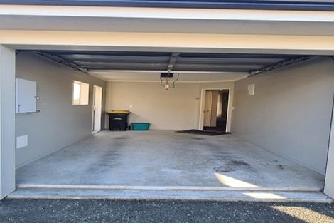 Photo of property in 253 Mark Avenue, Grenada Village, Wellington, 6037