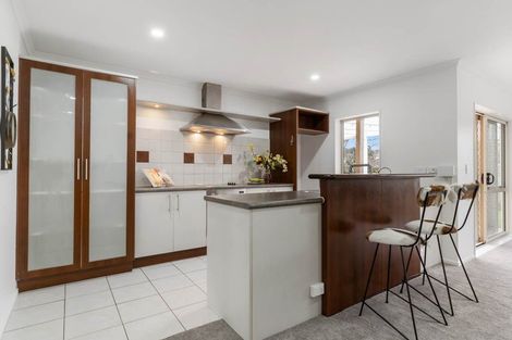 Photo of property in 3 Villino Place, Randwick Park, Auckland, 2105