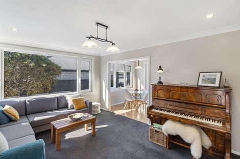 Photo of property in 16 Bateman Avenue, Bryndwr, Christchurch, 8053