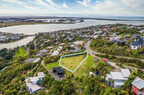 Photo of property in 134 Cannon Hill Crescent, Mount Pleasant, Christchurch, 8081