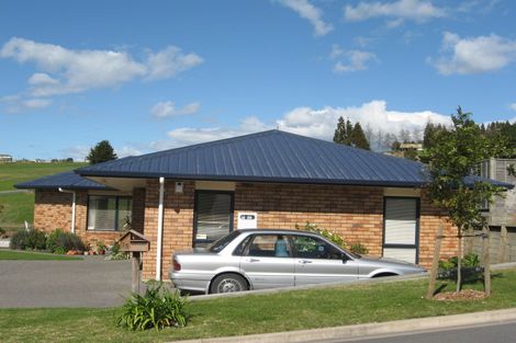 Photo of property in 15 Avon Rise, Welcome Bay, Tauranga, 3112