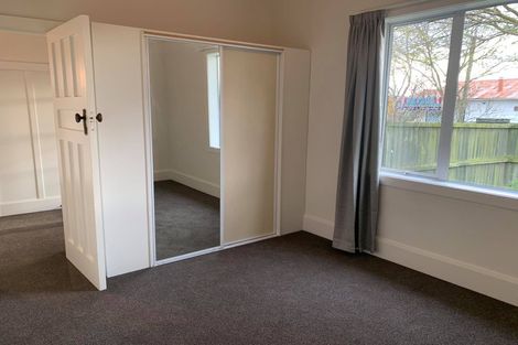Photo of property in 16 Wainoni Road, Wainoni, Christchurch, 8061