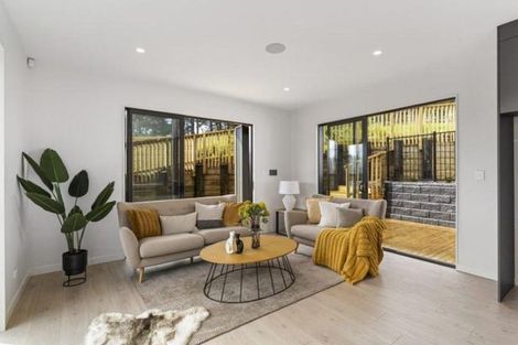 Photo of property in 7 Laurina Road, Sunnynook, Auckland, 0620