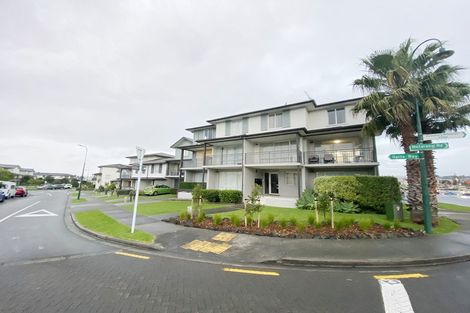 Photo of property in 4/1 Opito Way, East Tamaki, Auckland, 2013