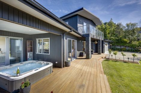 Photo of property in 21 Ridgeway Terrace, Taradale, Napier, 4112