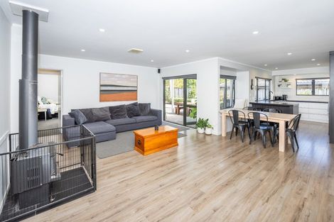 Photo of property in 33 Ayrshire Drive, Grandview Heights, Hamilton, 3200